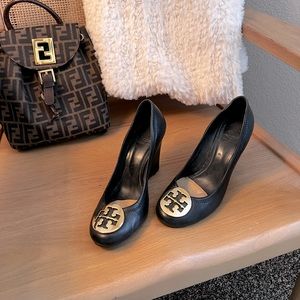 TORY BURCH Sophie Leather Wedge